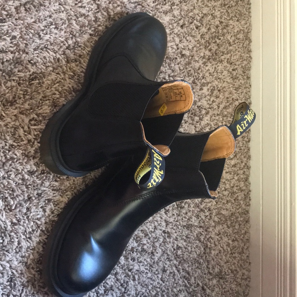 Doc Martens Chelsea boot.